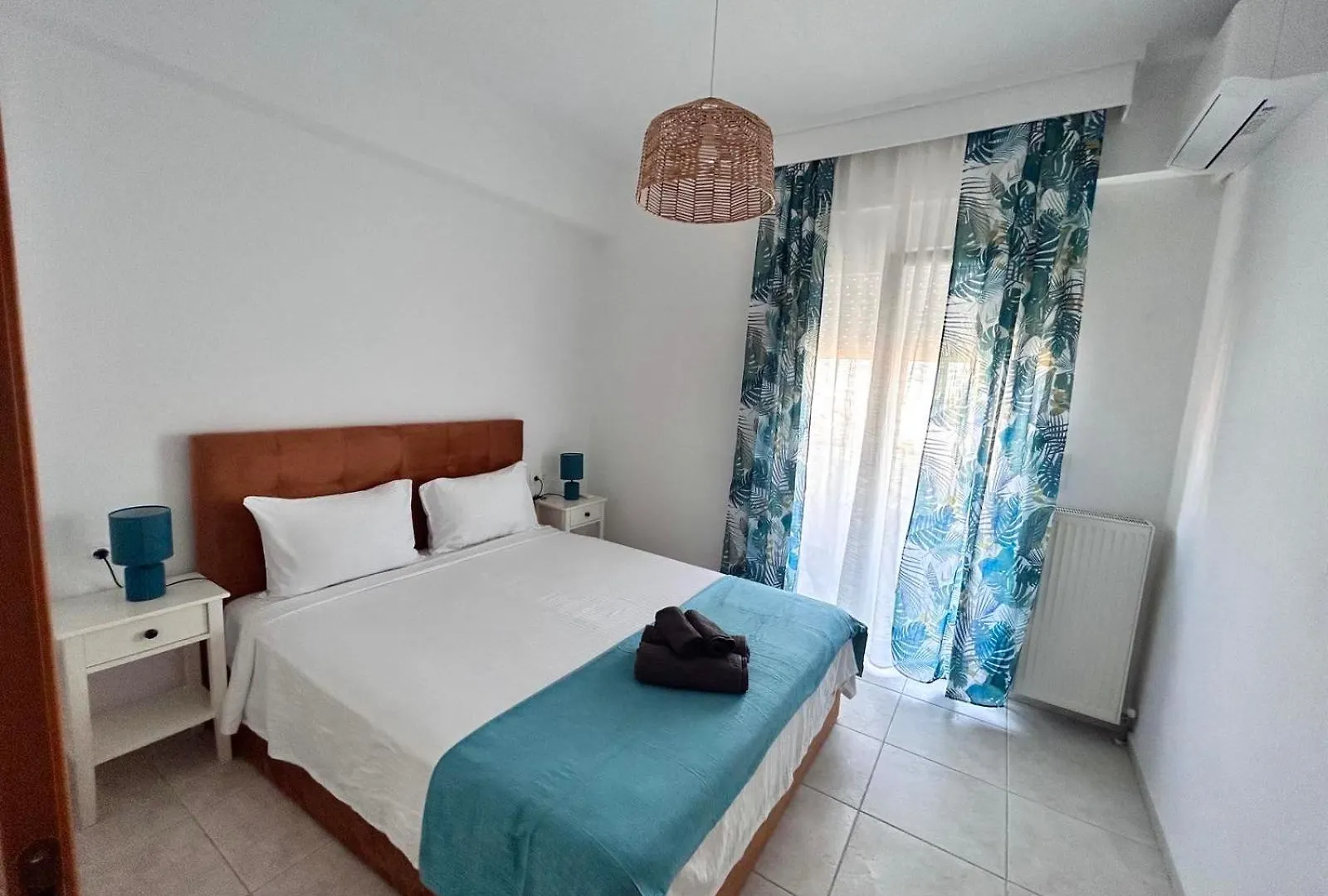 Sea Breeze V Apartment Peraía